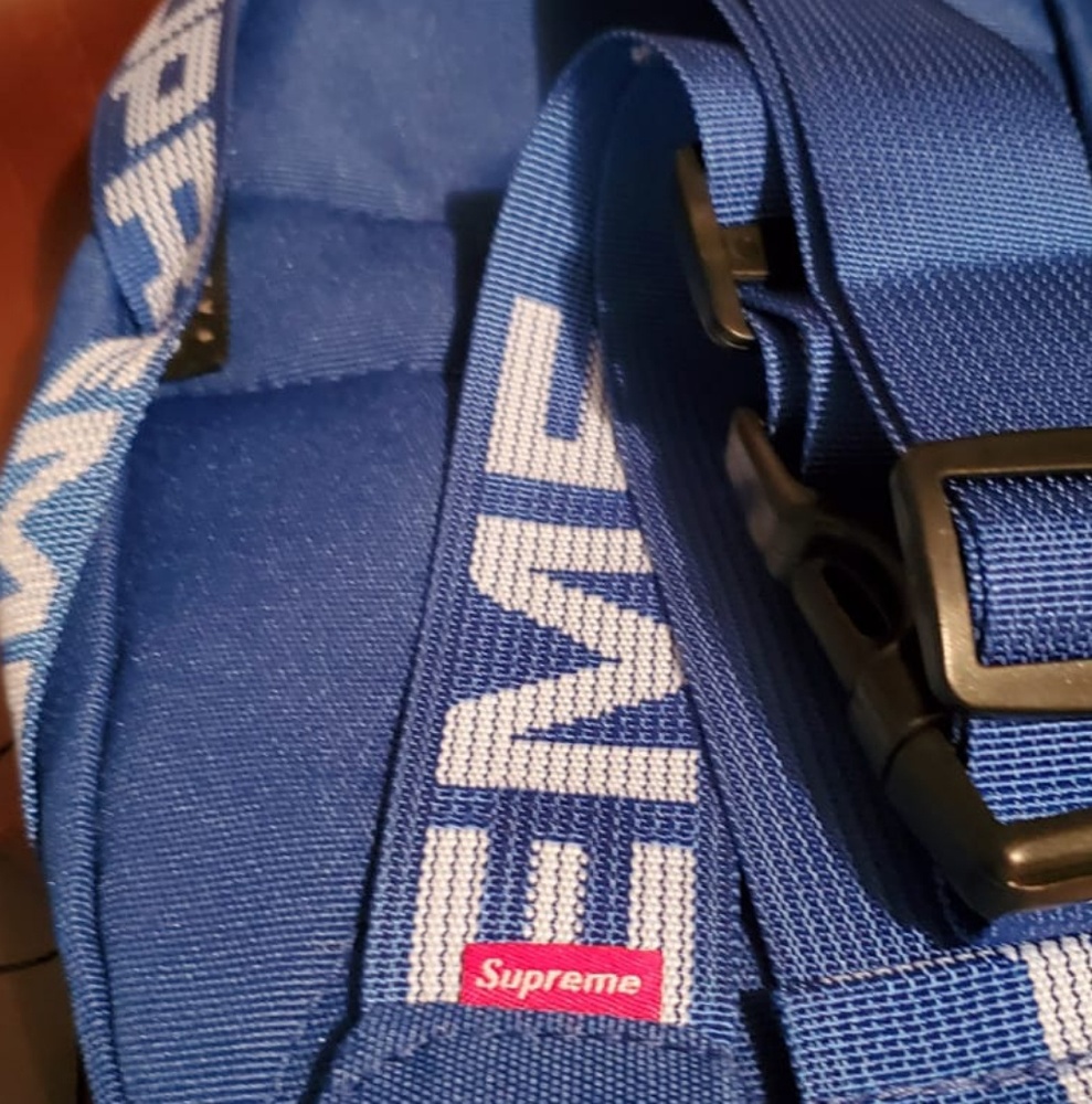 Supreme Fanny Pack - Picture 7 of 7